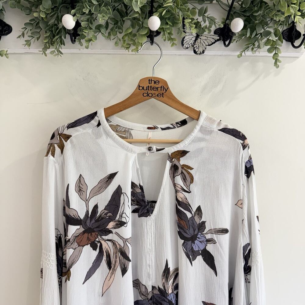 Free People Electric Orchard Swing Tunic White Floral Keyhole Size L G5015 - Picture 3 of 5